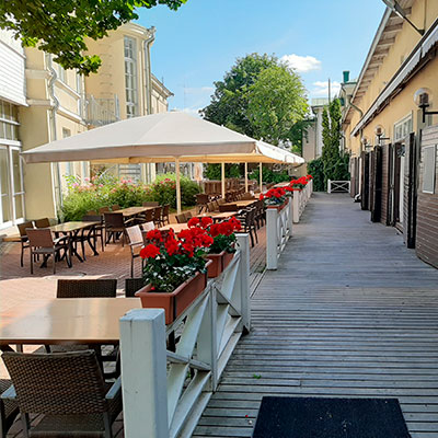 Porin ravintola Klubin sisäpiha